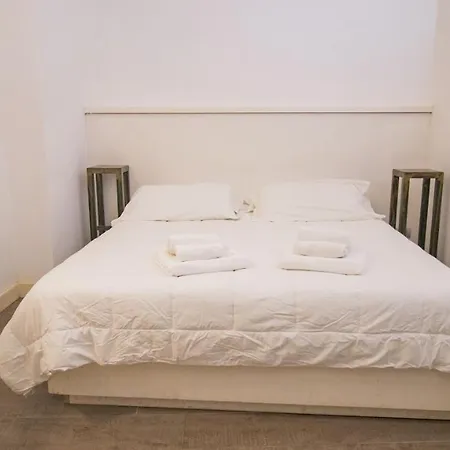 Casa Balmes Acomodação com café da manhã Lecce Exterior foto