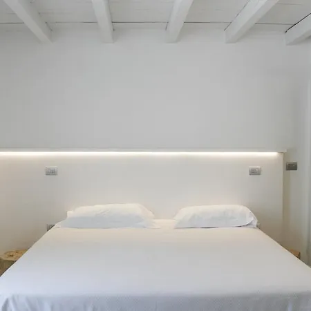 Casa Balmes Acomodação com café da manhã Lecce Quarto foto
